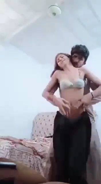 Horny Pakistan Couple Fucking