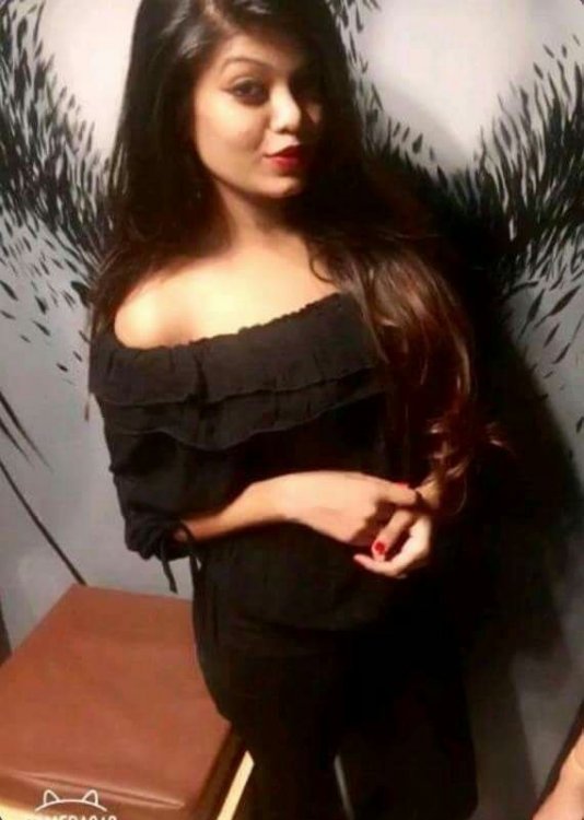 Hot South Delhi Babe Sucking Boyfriend Dick Hard Fucking Until Cum