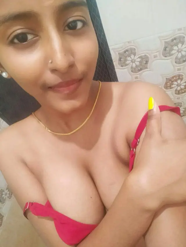 Sexy Tamil Girl