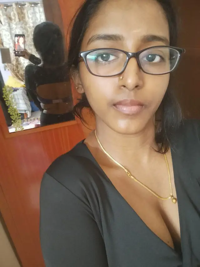 Sexy Tamil Girl