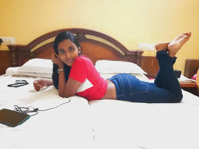 Sexy Tamil Girl