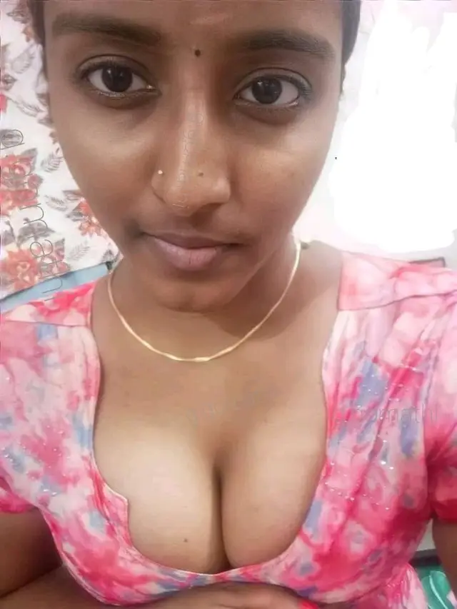 Sexy Tamil Girl