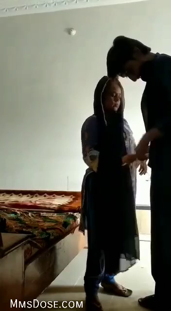 Pakistani Randi Fucking with Slim Boy