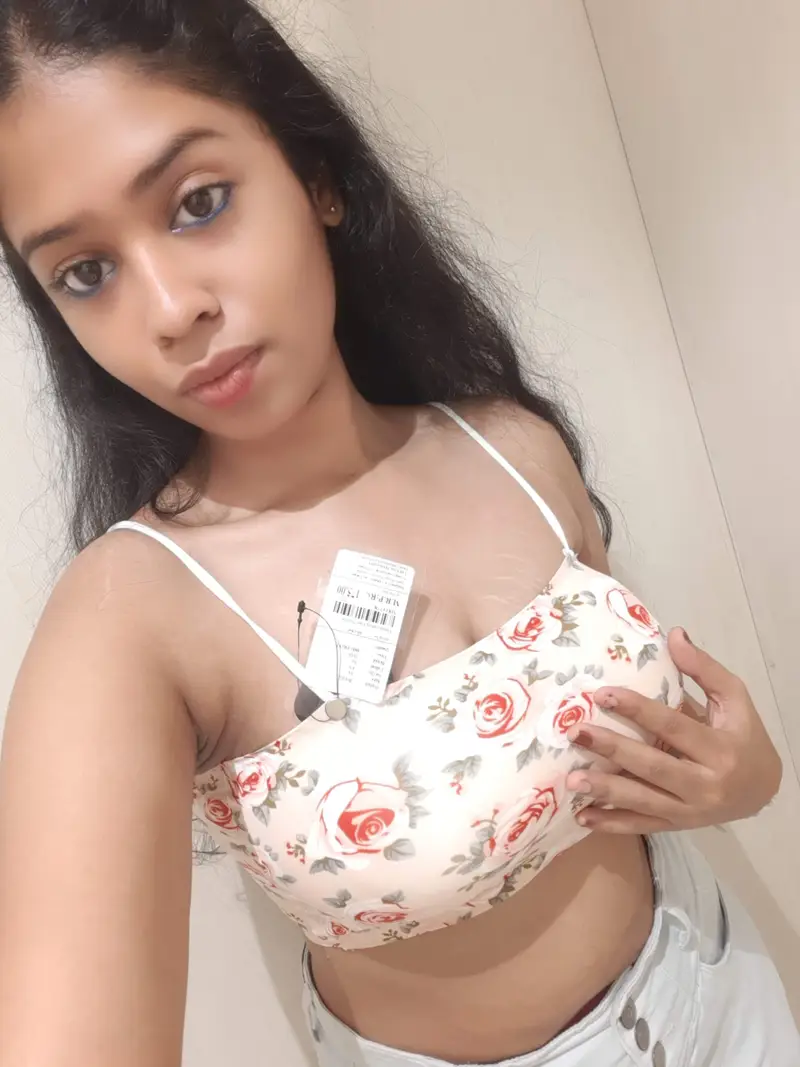 Busty Indian Girl Pressing Boobs Showing Nude Pic’s+Video (19)