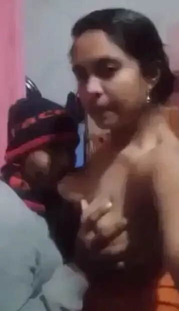 Desi Village Bhabhi Pussy Licking