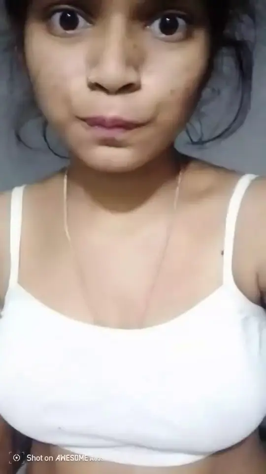 Young Girl Showing Boobs For Boyfriend