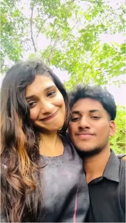 Mallu College Couple